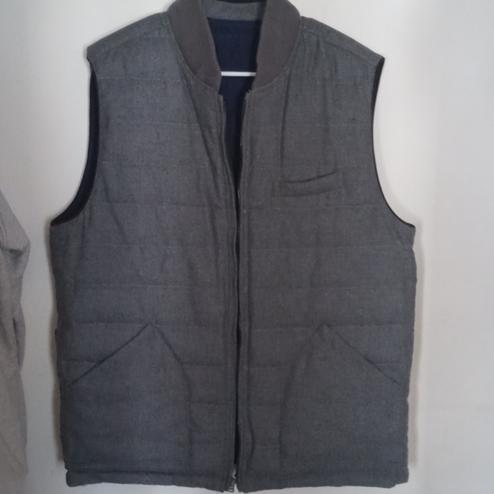 Vest - Picture 2 of 2